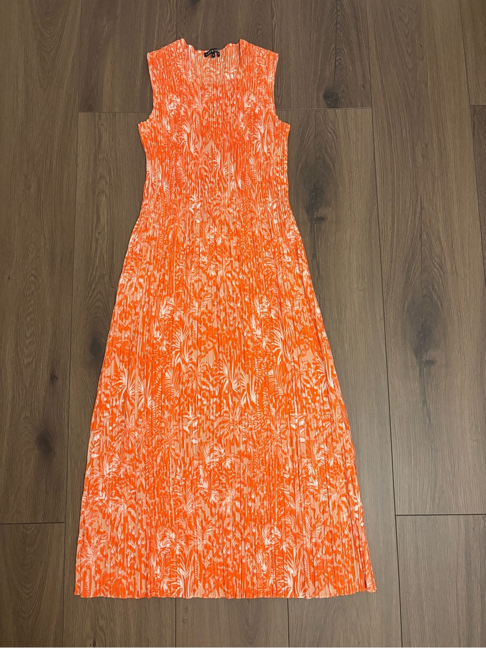 Leo & Ugo Sleeveless Orange Floral Dress